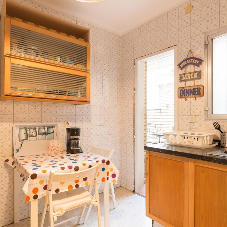 Rafaela Guest House - Habitación Estándar con baño compartido - 2 camas - 10