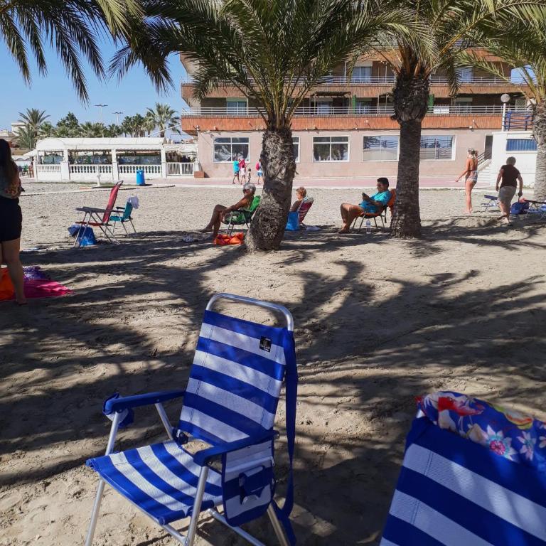 2 bedroom's flat on the beach, City center, 1 line - Apartamento de 2 dormitorios - 31