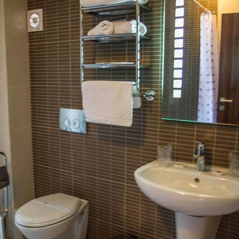 Hotel M - Double Room - 7