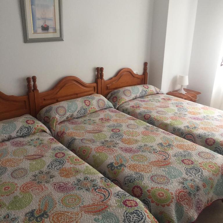 Hostal Mediterraneo - Habitación Triple - 9