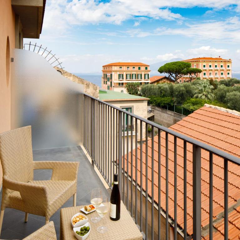 Hotel Palazzo Guardati - Deluxe Single Room with Sea View - 1