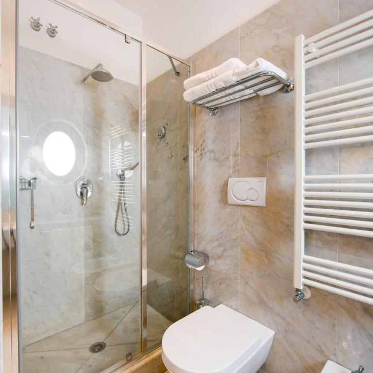 Hotel Palazzo Guardati - Deluxe Single Room with Sea View - 2
