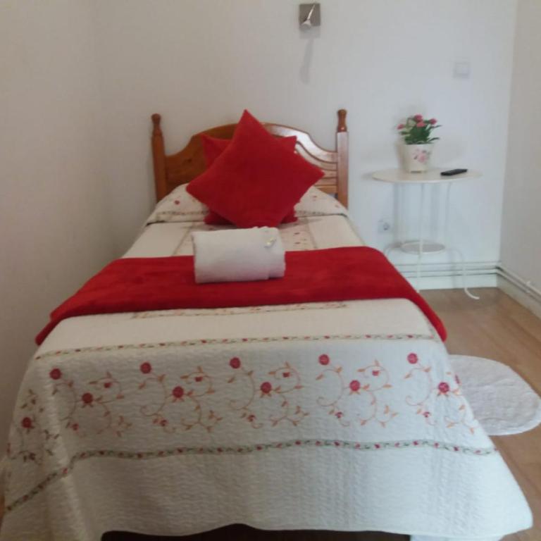 Casa de Huéspedes Prada - Single Room with Shared Bathroom - 4