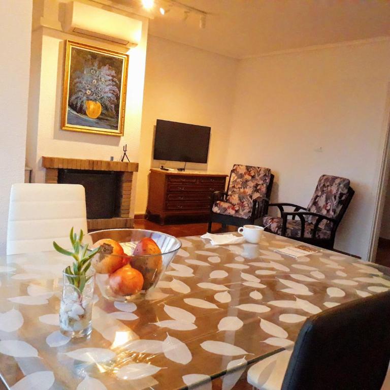 2 bedroom's flat on the beach, City center, 1 line - Apartamento de 2 dormitorios - 7