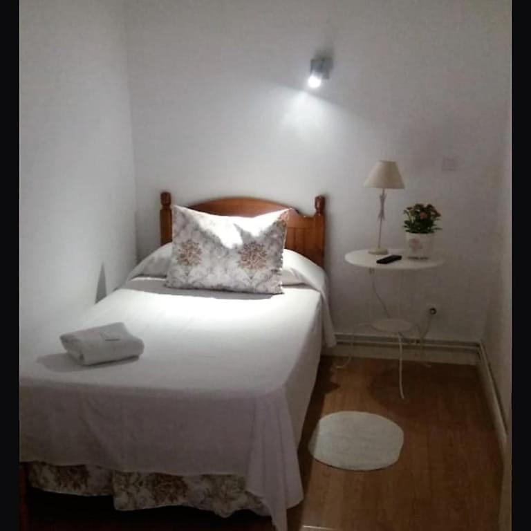 Casa de Huéspedes Prada - Single Room with Shared Bathroom - 14