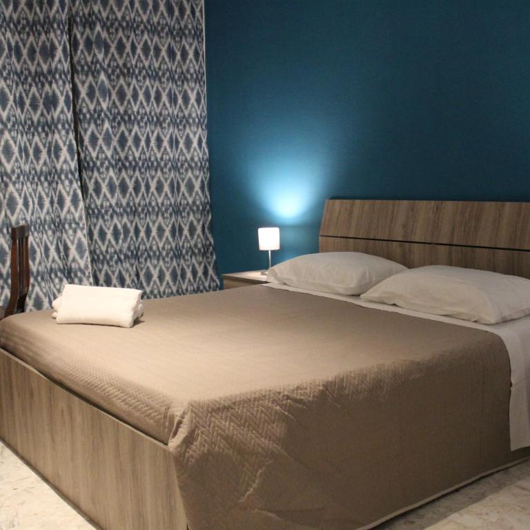 Harmony Rooms - Deluxe Room - 2