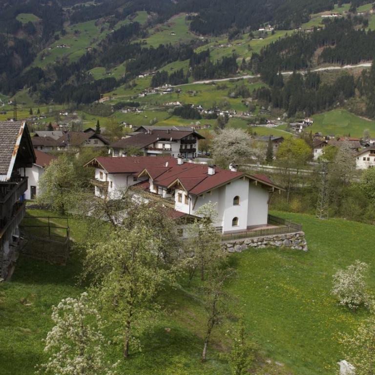 Haus Annemarie Schiestl - Three-Bedroom Apartment - 25