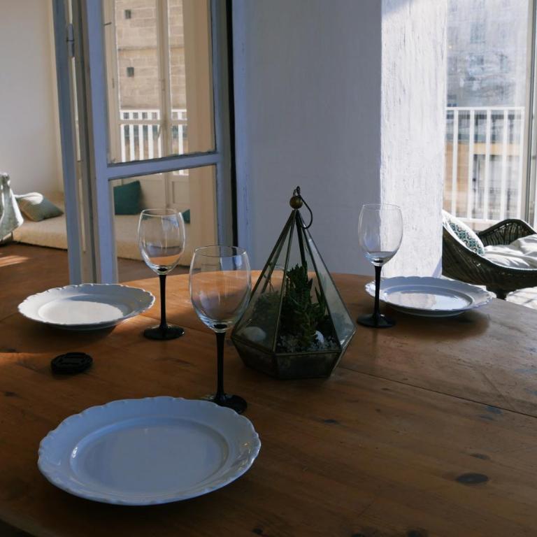 Superbe Vue sur le Vieux Port - 70 m2 - centre avec Terrasse privée option Parking - Appartement - Vue sur Mer - 16