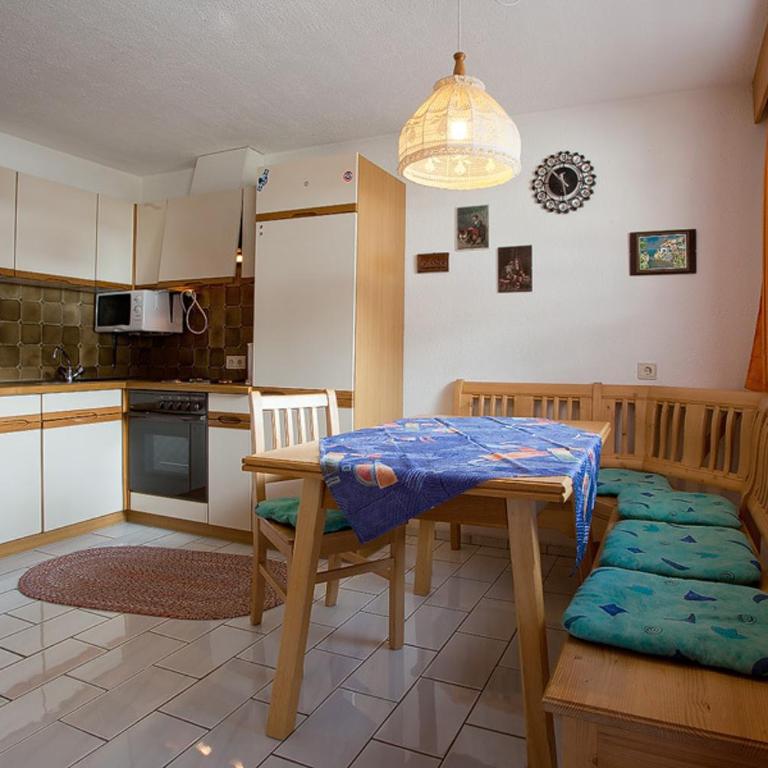 Appartementhaus Schöpf - Apartment mit 1 Schlafzimmer und einem Balkon (2-4 Erwachsene) - 1