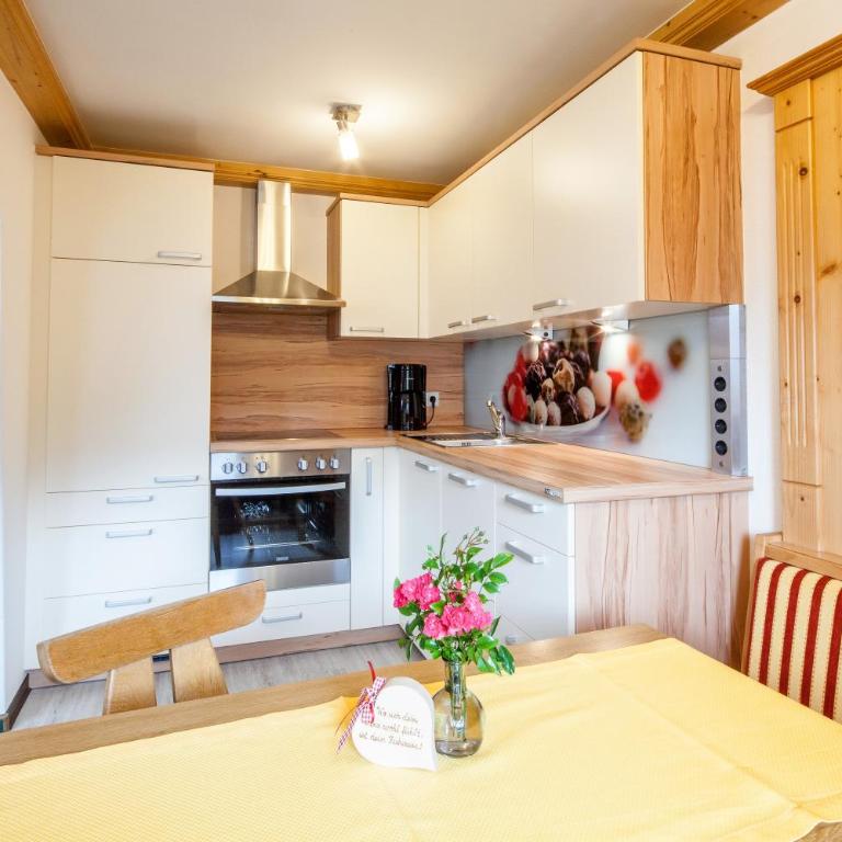 Ferienwohnungen Lechthaler - Apartment mit 1 Schlafzimmer und Balkon - 4