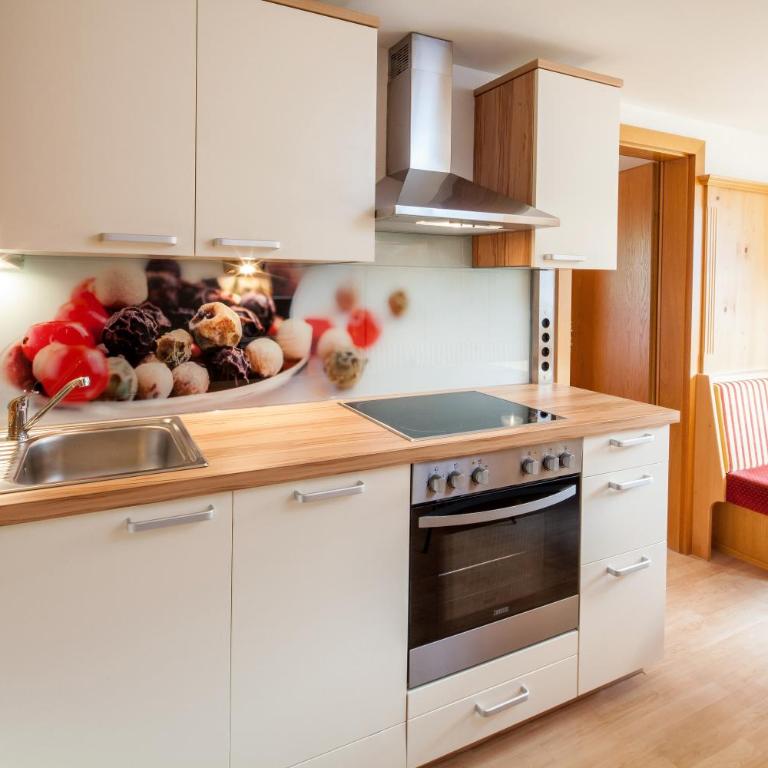 Ferienwohnungen Lechthaler - Apartment mit 2 Schlafzimmern und Balkon - 3