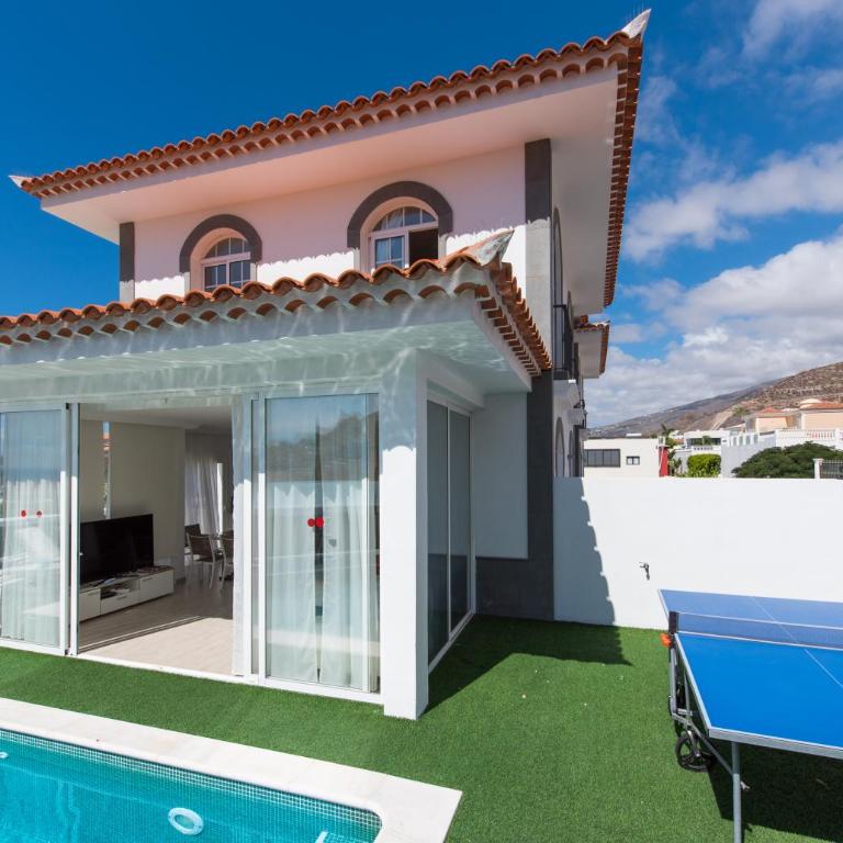 LUXURY WHITE VILLA with sea view, heated pool - Villa - 16