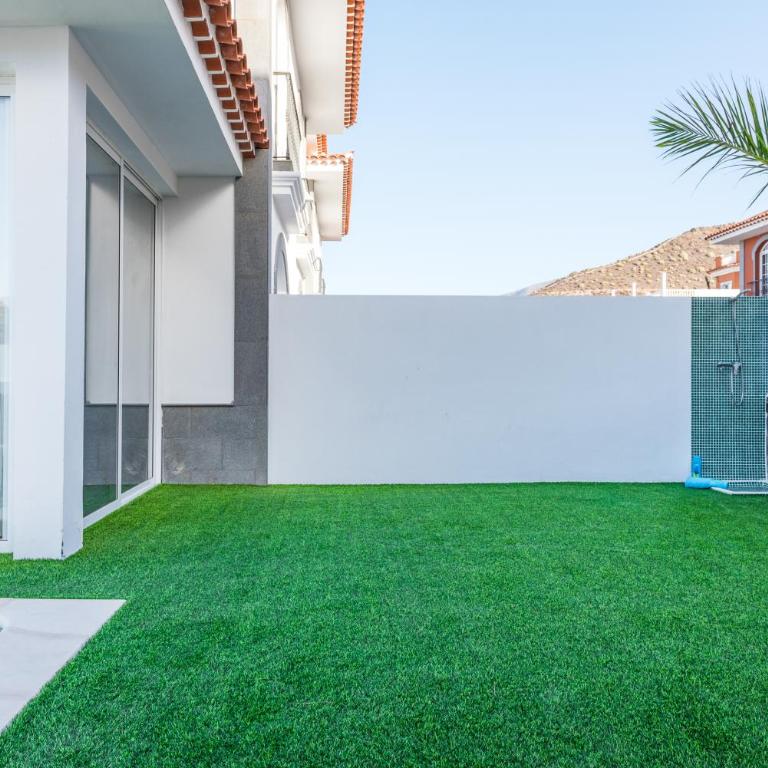 LUXURY WHITE VILLA with sea view, heated pool - Villa - 47