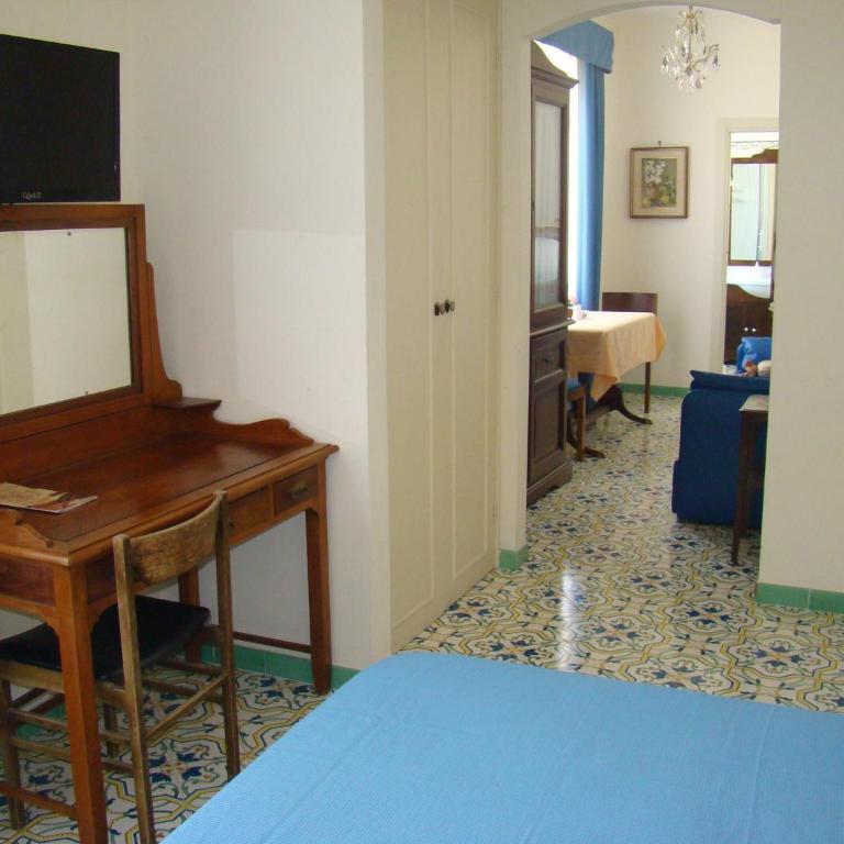 Sorrento Inn Guesthouse - Camera Familiare (2 Adulti + 2 Bambini) - 5