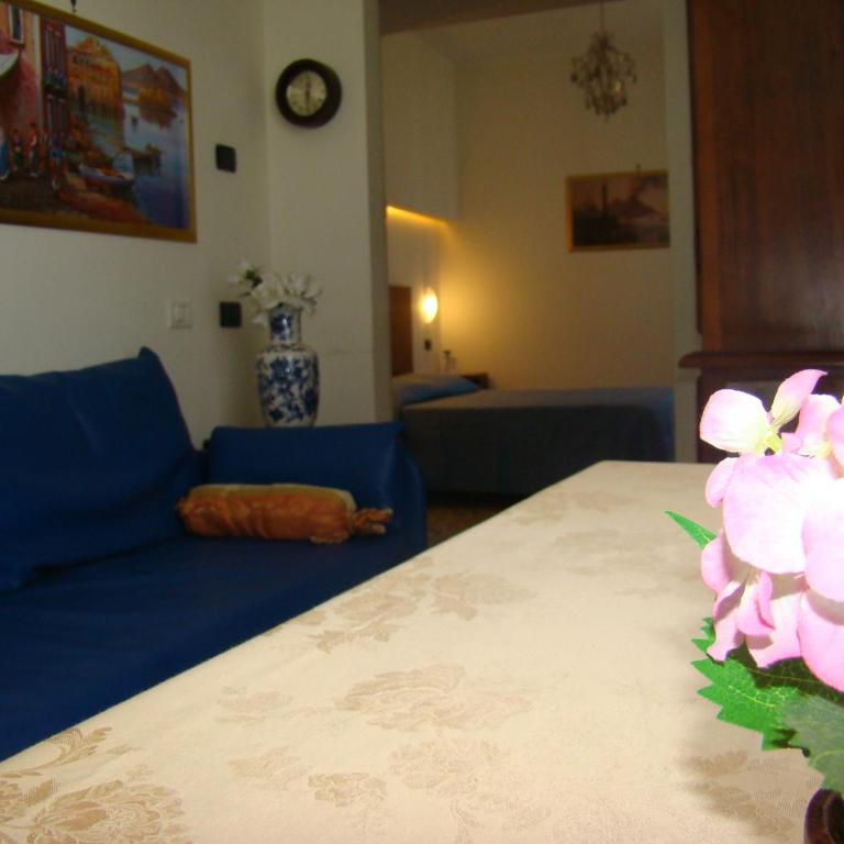 Sorrento Inn Guesthouse - Camera Familiare (2 Adulti + 2 Bambini) - 7