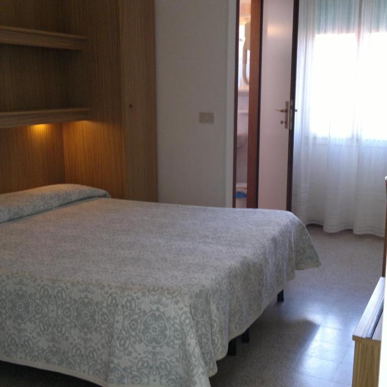 Hotel Erika - Camera Matrimoniale - 7