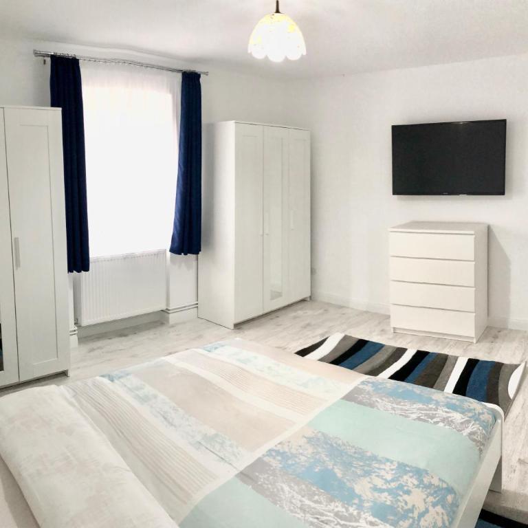 Riverside Ski Apartment - Apartment - 6