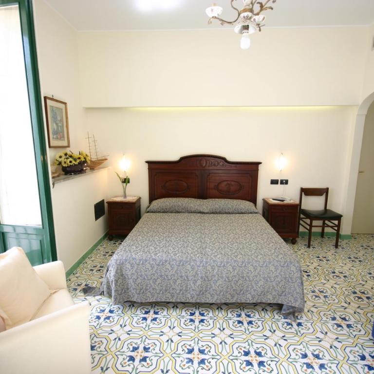 Sorrento Inn Guesthouse - Camera Tripla - 3