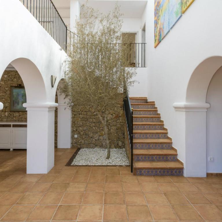 Villa Savines is a luxury villa close to Ibiza Town and Playa Den Bossa - Villa de 4 dormitorios - 7