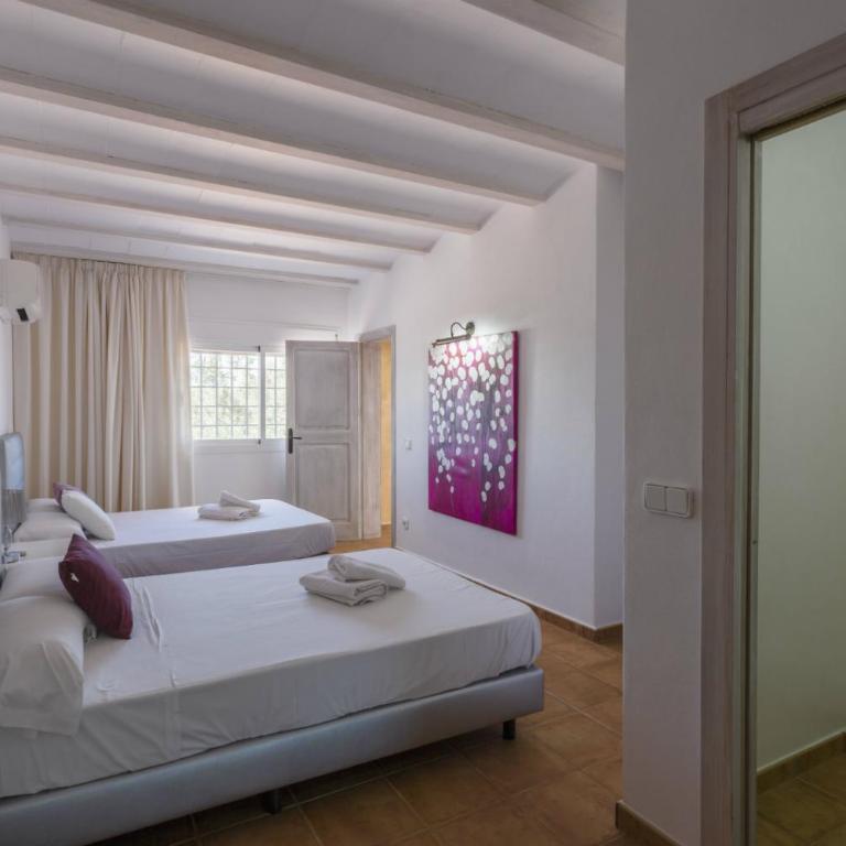 Villa Savines is a luxury villa close to Ibiza Town and Playa Den Bossa - Villa de 4 dormitorios - 9