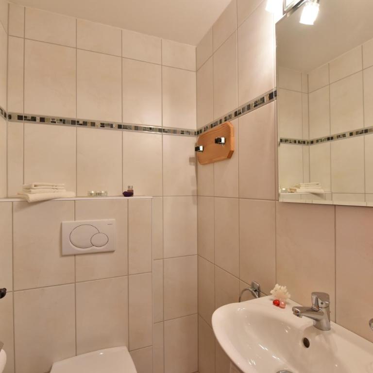 Apartments Vieux Chalet - Two-Bedroom Apartment / B 06 - 6