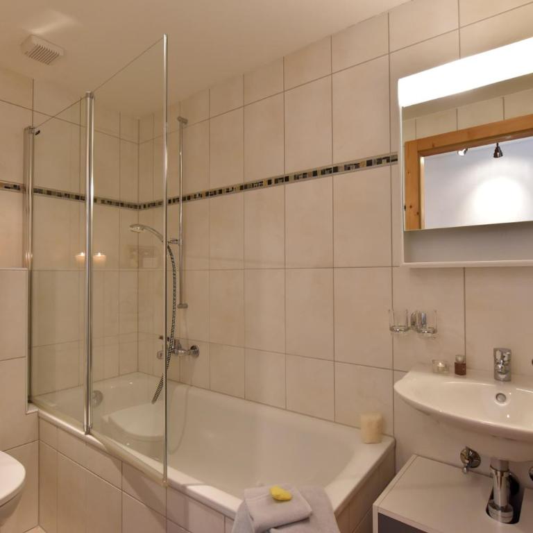 Apartments Vieux Chalet - Two-Bedroom Apartment / B 06 - 9