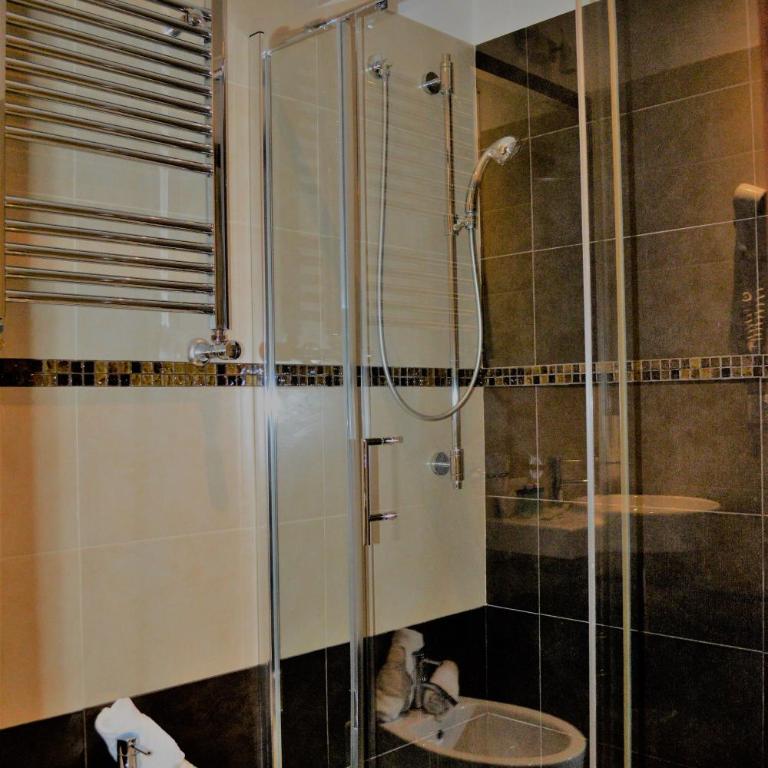 Mia Suites - Camera Matrimoniale - 7
