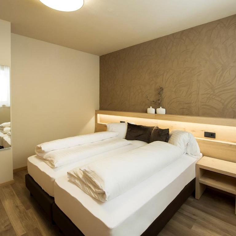 Haus Gregori Modern & Central Stay in Vineyard with Rooftop & Served Breakfast - Appartamento con 2 Camere da Letto e Giardino - 14