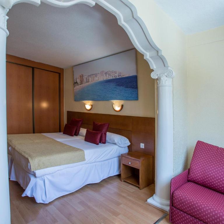 Magic Villa de Benidorm - Habitación Doble con vistas a la piscina (2 adultos) - 2