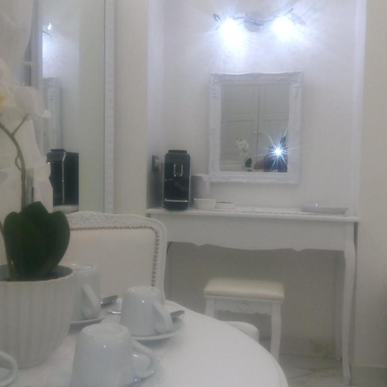 Barberini Dream - Camera King - 14