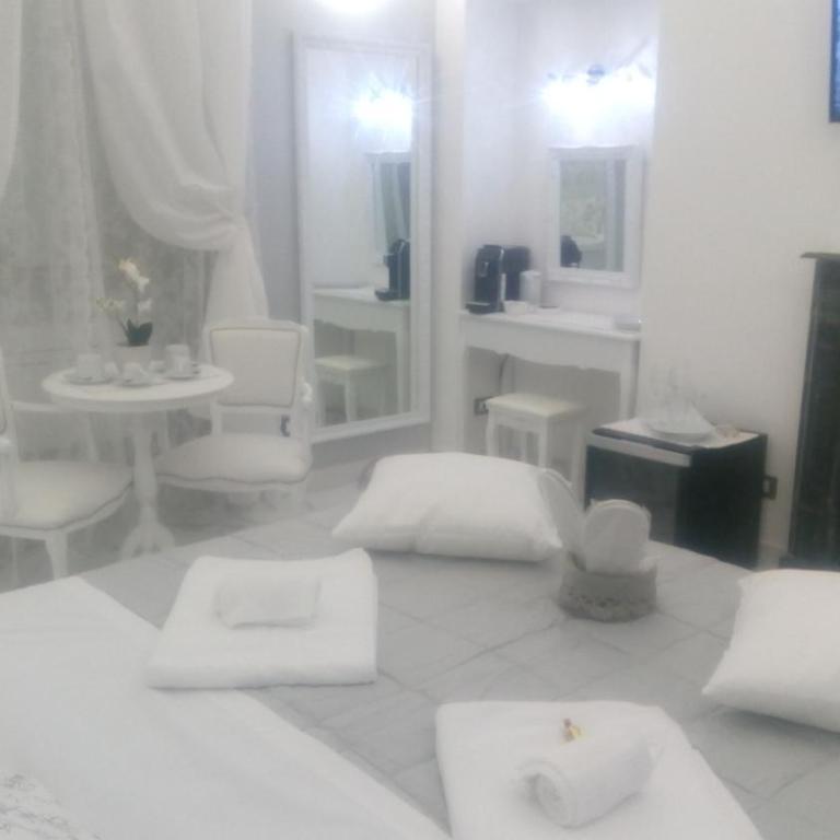 Barberini Dream - Camera King - 12
