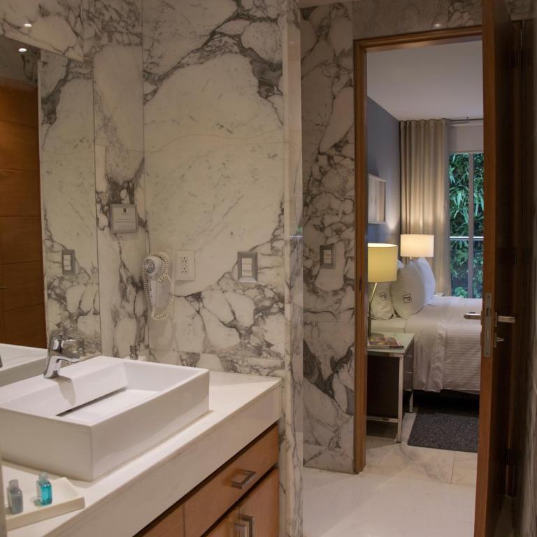 Pennsylvania Suites - Junior Suite - 2