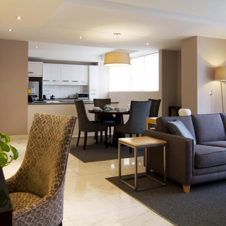 Pennsylvania Suites - Master Suite - 4