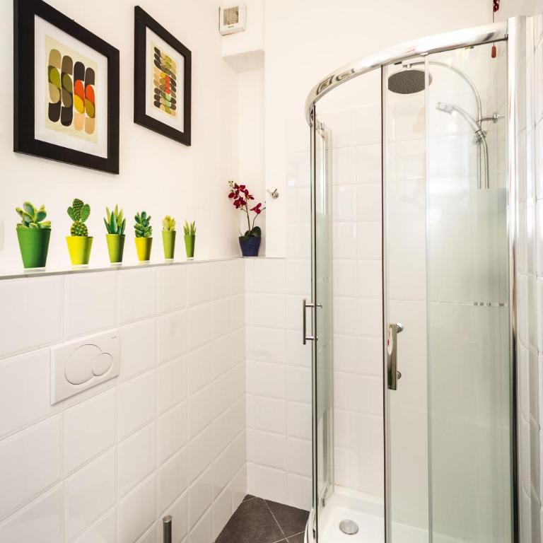 Girovagando B&B - Camera Matrimoniale con Bagno Privato Esterno - 8