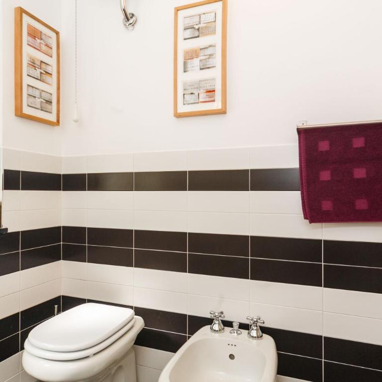 Girovagando B&B - Camera Matrimoniale con Bagno Privato Esterno - 1