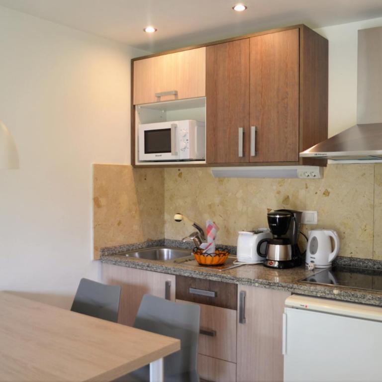 Apartamentos Montemayor - Apartamento de 1 dormitorio - 9