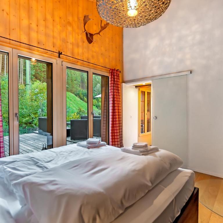Charming Little Chalet for 6 People & Free Ski Lockers - Chalet - 15