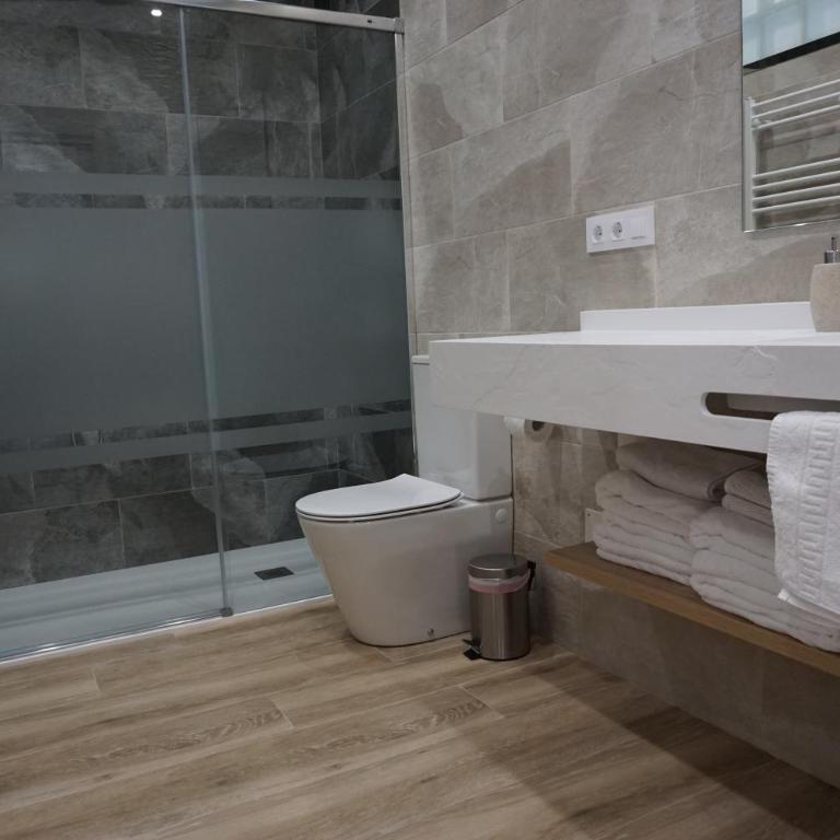 Apartamentos La Playina - Two-Bedroom Apartment - 30