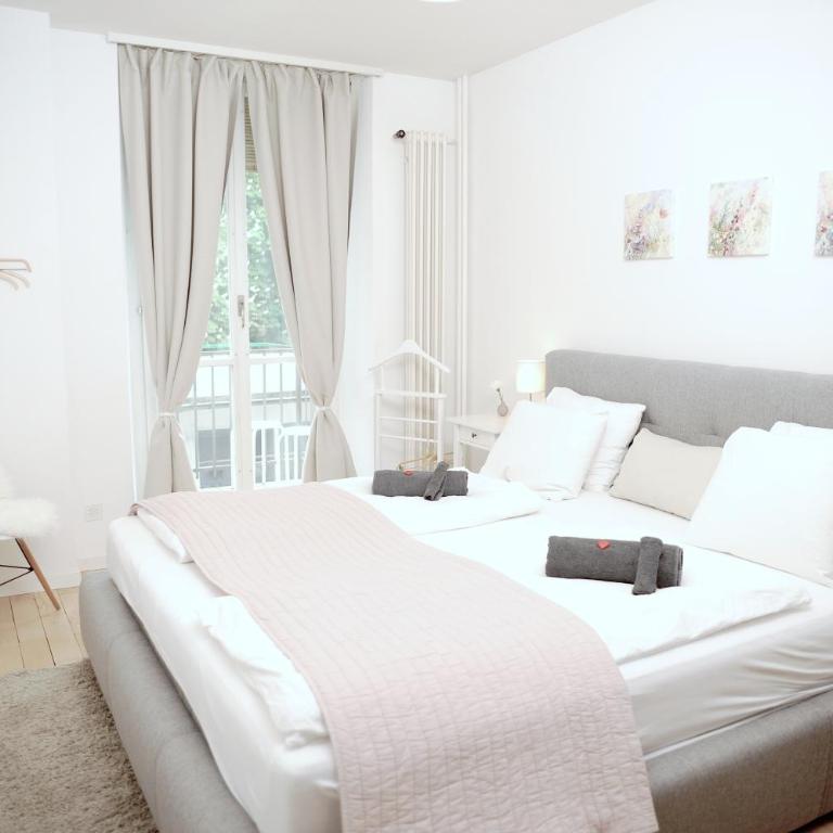 Central Bright & Cozy Apartments - Apartment - 6