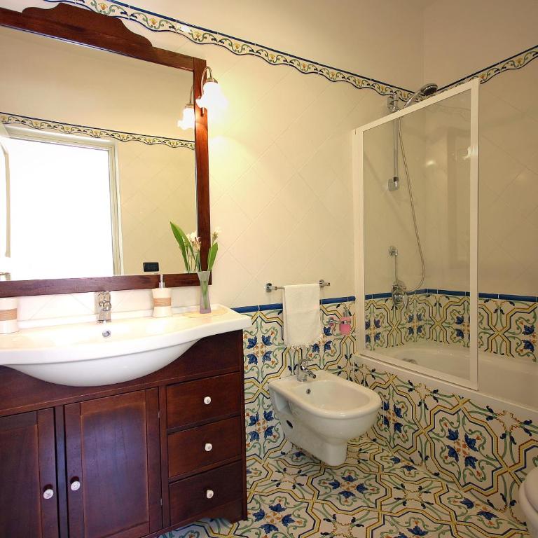 Sorrento Inn Guesthouse - Camera Tripla - 10