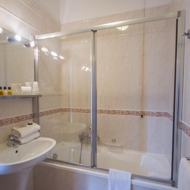 Hotel Sant'Ilario - Superior Quadruple Room - 4