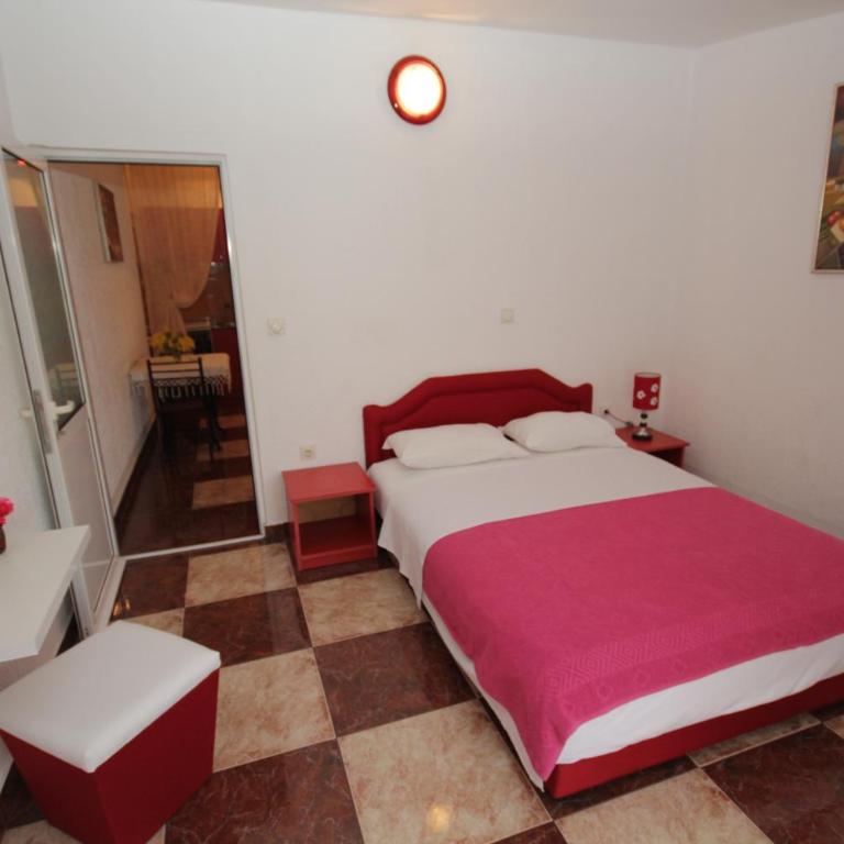 Apartments Kruna Jovanović - Apartman sa 1 Spavaćom Sobom i Balkonom (4 Odrasle Osobe i 1 Dete) - 7
