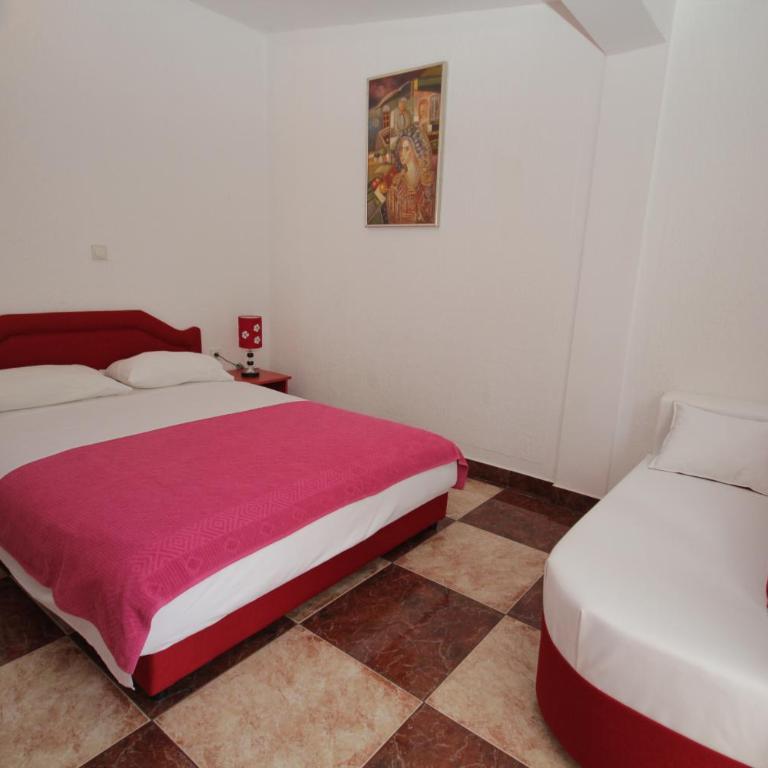 Apartments Kruna Jovanović - Apartman sa 1 Spavaćom Sobom i Balkonom (4 Odrasle Osobe i 1 Dete) - 1