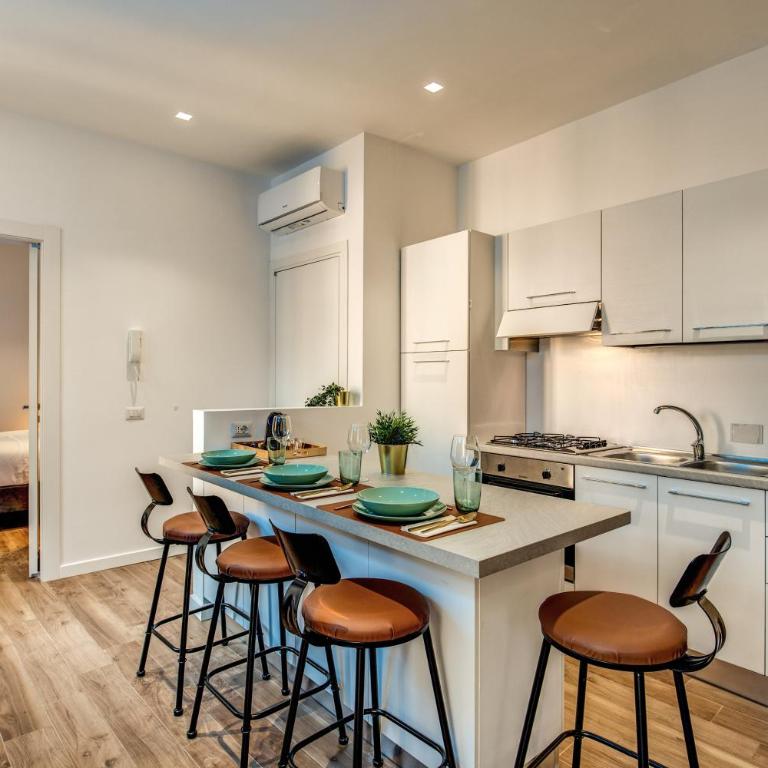 Lovely Rome Apartments - Historic City center - Apartment - 3