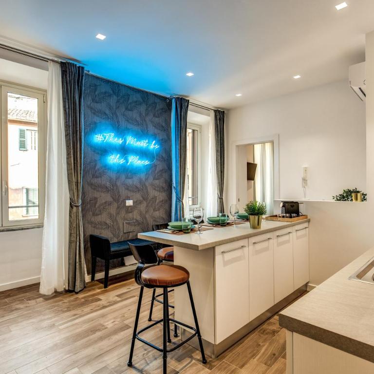 Lovely Rome Apartments - Historic City center - Apartment - 25