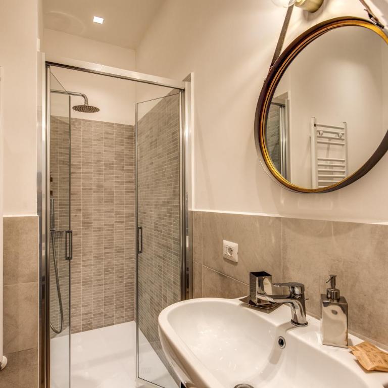 Lovely Rome Apartments - Historic City center - Apartment - 36