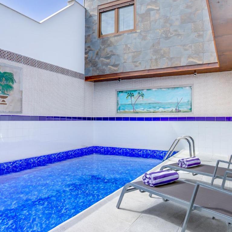 Daniel Luxury House Caleta - Four-Bedroom House - 2