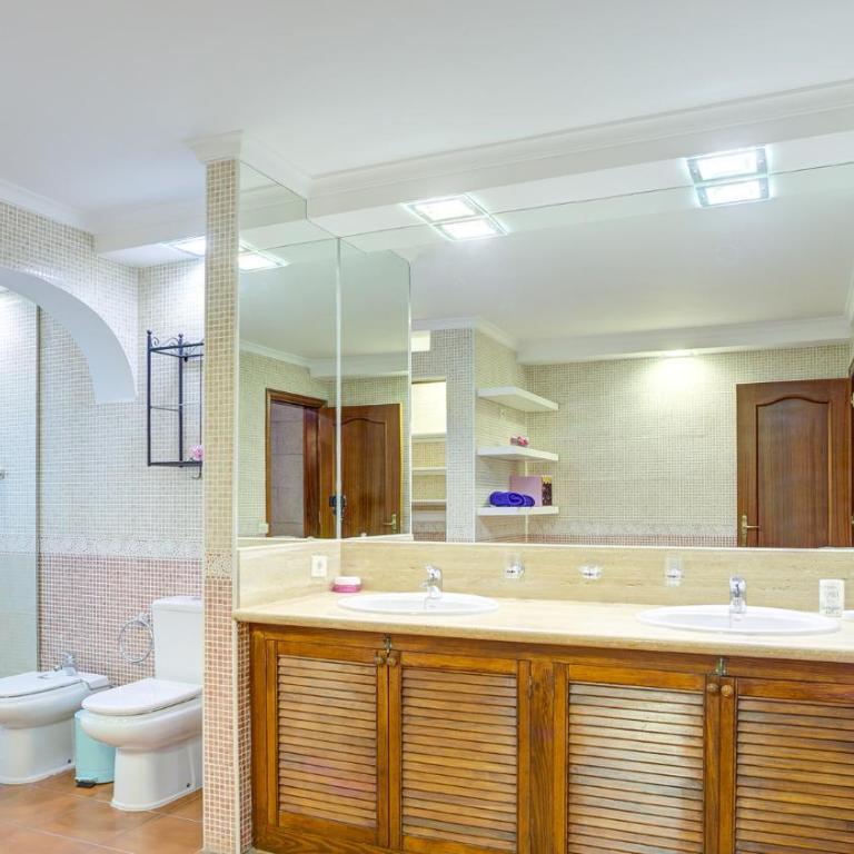 Daniel Luxury House Caleta - Four-Bedroom House - 29