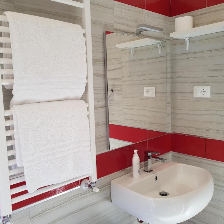 In Rome Trastevere Rooms - Double Room with Private Bathroom - 9