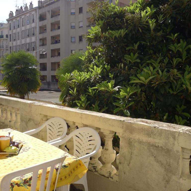 VIA ITALIA AP1054 - By Riviera Holiday Homes - Appartement avec Terrasse - 2